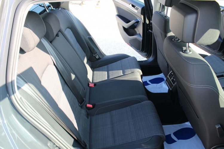 Volkswagen Passat F-VAT, automat, salon-polska, gwarancja, I-właściciel, EVO, BUSINESS, DSG zdjęcie 13