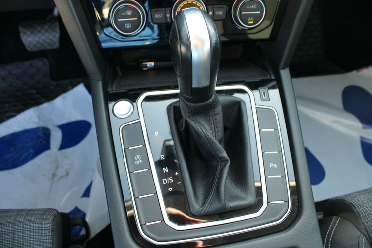 Volkswagen Passat F-VAT, automat, salon-polska, gwarancja, I-właściciel, EVO, BUSINESS, DSG zdjęcie 25