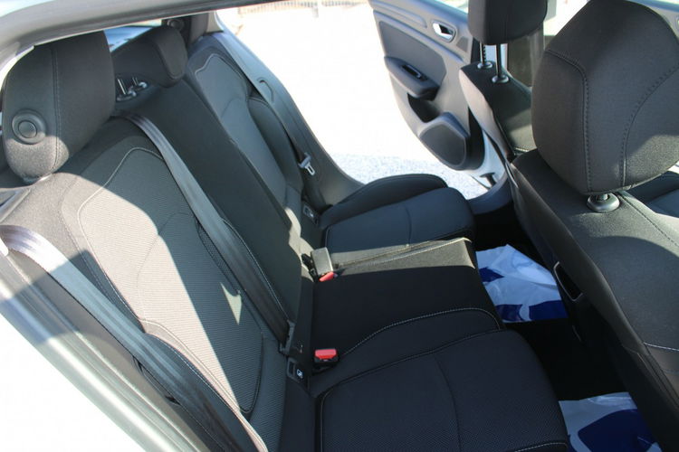 Renault Megane 1.3 Tce Business 115km kombi 5 zdjęcie 13