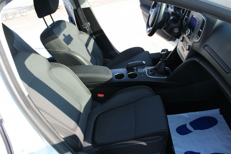 Renault Megane 1.3 Tce Business 115km kombi 5 zdjęcie 15