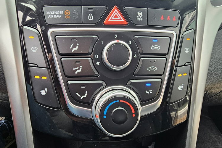 Hyundai i30 , grzane fotele, zarejestrowany zdjęcie 17