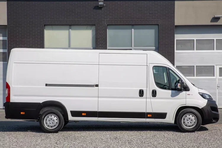 Fiat Ducato MAXI 2.3 MultiJet L4H2 Professional zdjęcie 3