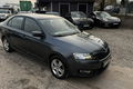 samochód osobowy Skoda zdjęcie 2