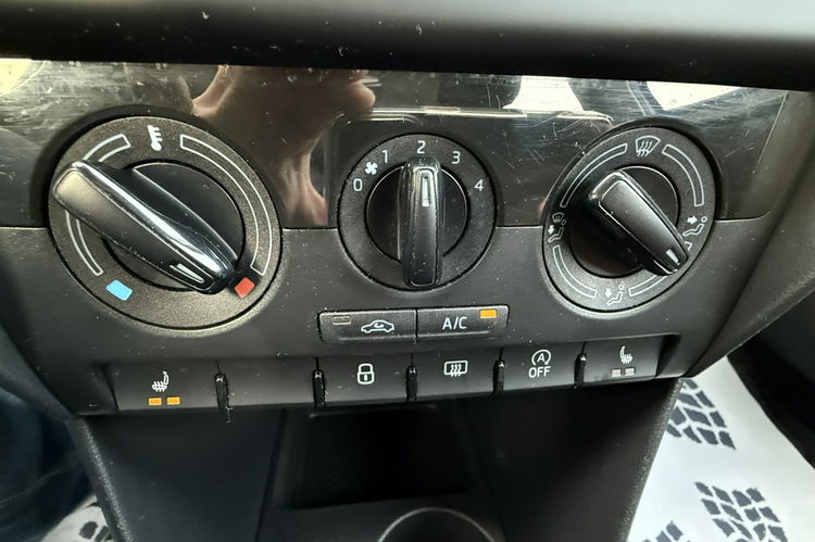 Skoda RAPID 1.0tsi 95 KM 1wl.polski salon serwis ledy pod..fotele klima 1.r.gwaran zdjęcie 21