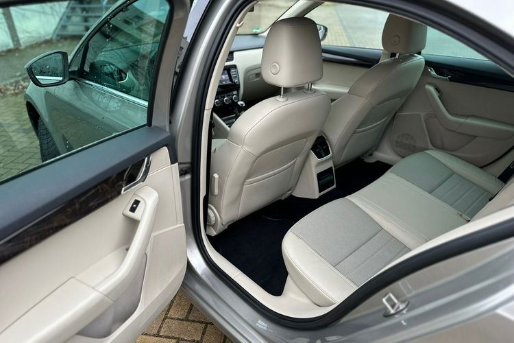 Skoda Octavia 1.4 140PS Xenon zdjęcie 17