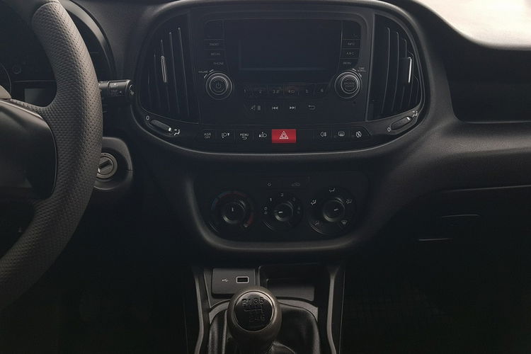 Fiat Doblo MAXI 5 OSÓB DŁUGI KLIMA 2 xDRZWI BOCZNE PRZESUWNE I-WŁAŚCICIEL zdjęcie 10