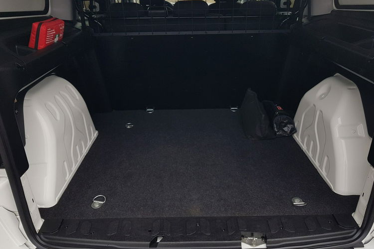 Fiat Doblo MAXI 5 OSÓB DŁUGI KLIMA 2 xDRZWI BOCZNE PRZESUWNE I-WŁAŚCICIEL zdjęcie 18