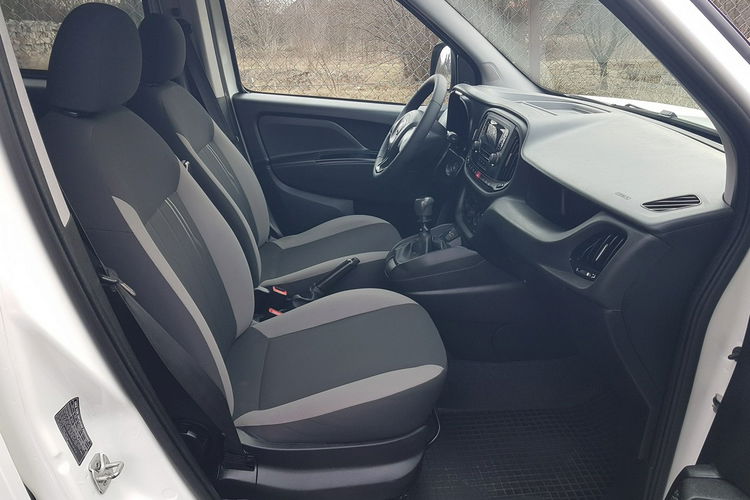 Fiat Doblo MAXI 5 OSÓB DŁUGI KLIMA 2 xDRZWI BOCZNE PRZESUWNE I-WŁAŚCICIEL zdjęcie 22