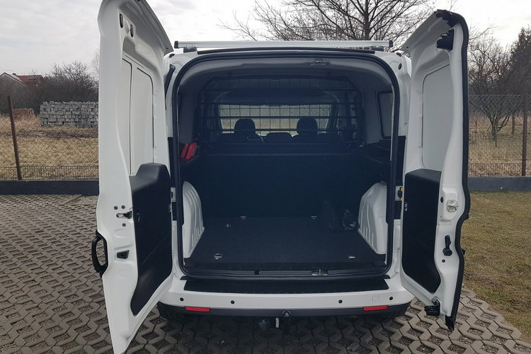 Fiat Doblo MAXI 5 OSÓB DŁUGI KLIMA 2 xDRZWI BOCZNE PRZESUWNE I-WŁAŚCICIEL zdjęcie 32