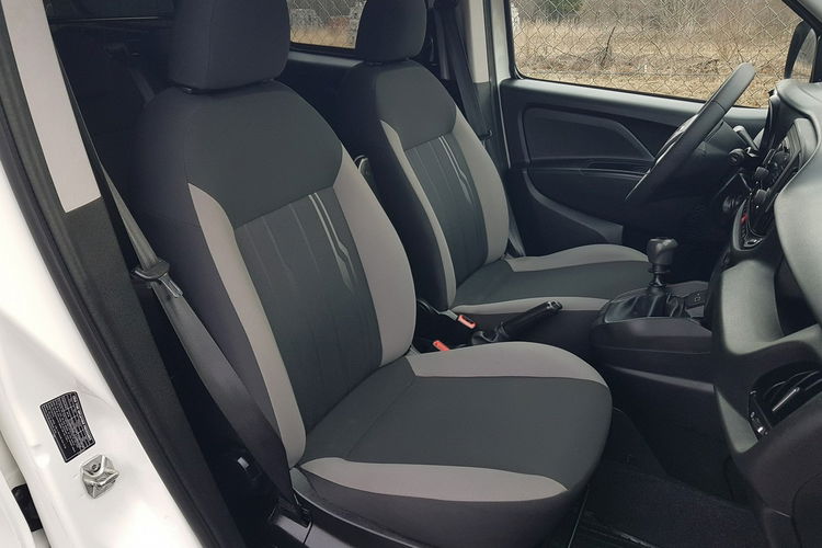 Fiat Doblo MAXI 5 OSÓB DŁUGI KLIMA 2 xDRZWI BOCZNE PRZESUWNE I-WŁAŚCICIEL zdjęcie 8