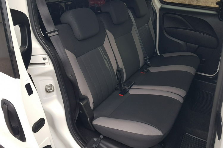 Fiat Doblo MAXI 5 OSÓB DŁUGI KLIMA 6-BIEGÓW KRAJOWY I-WŁAŚCICIEL zdjęcie 25
