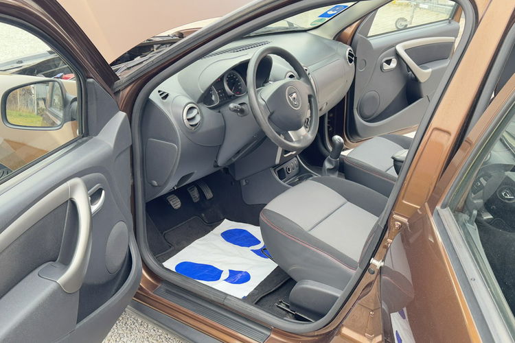 Dacia Duster 1.6 Benzyna 105KM Laureate Przebieg 93.000KM Oryginał Serwis. zdjęcie 12