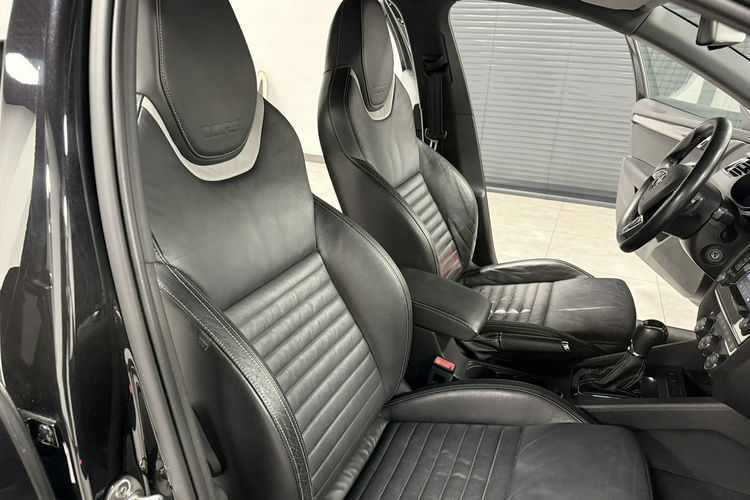 Skoda Octavia RS 2.0 TDI 184KM AppleCa KeyLessGo LED Bi-Xenon Navi Skóry HAK Niemiec zdjęcie 17