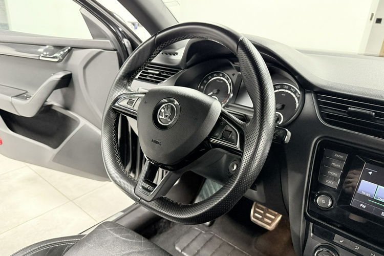 Skoda Octavia RS 2.0 TDI 184KM AppleCa KeyLessGo LED Bi-Xenon Navi Skóry HAK Niemiec zdjęcie 23