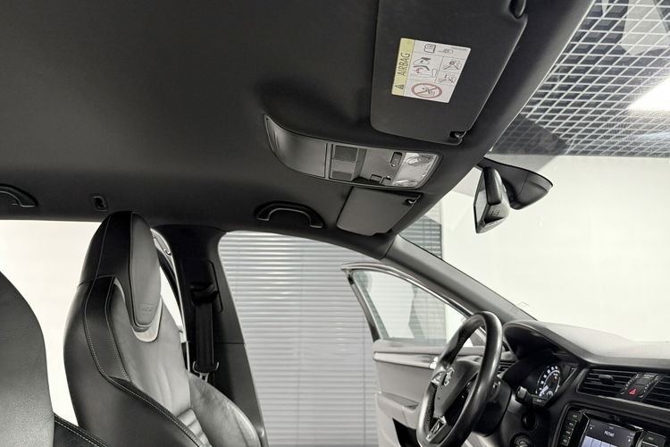 Skoda Octavia RS 2.0 TDI 184KM AppleCa KeyLessGo LED Bi-Xenon Navi Skóry HAK Niemiec zdjęcie 27