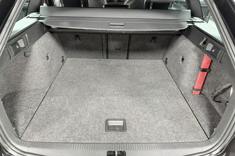 Skoda Octavia RS 2.0 TDI 184KM AppleCa KeyLessGo LED Bi-Xenon Navi Skóry HAK Niemiec zdjęcie 30