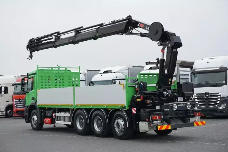 Mercedes AROCS / 3240 / 8 X 4 / TRIDEM / SKRZYNIOWY + HDS / HIAB 262 E – 7 / WYS. 19 M zdjęcie 6