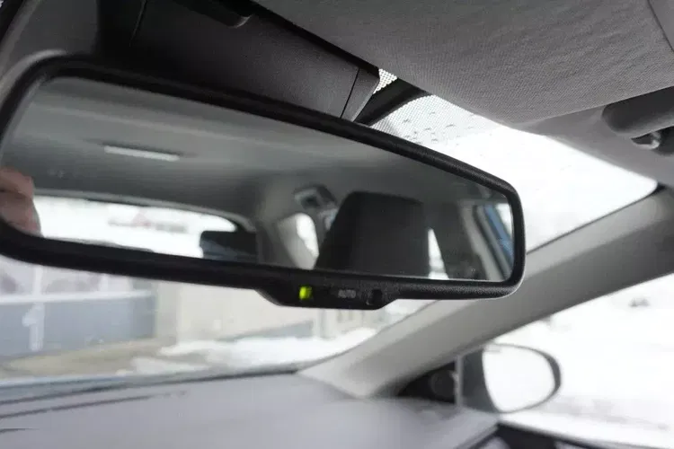 Toyota auris zdjęcie 10