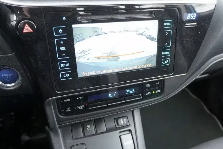 Toyota auris zdjęcie 14