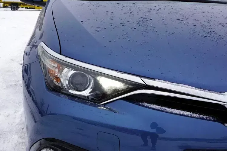 Toyota auris zdjęcie 20