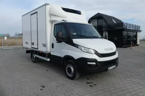 Iveco DAILY 35S15 / CHŁODNIA / SUPER STAN / Silnik 2998.00 cm3 / Agregat CARRIER XARIOS 350 /