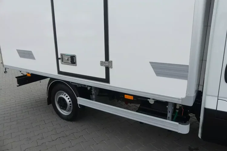 Iveco DAILY 35S15 / CHŁODNIA / SUPER STAN / Silnik 2998.00 cm3 / Agregat CARRIER XARIOS 350 / zdjęcie 15