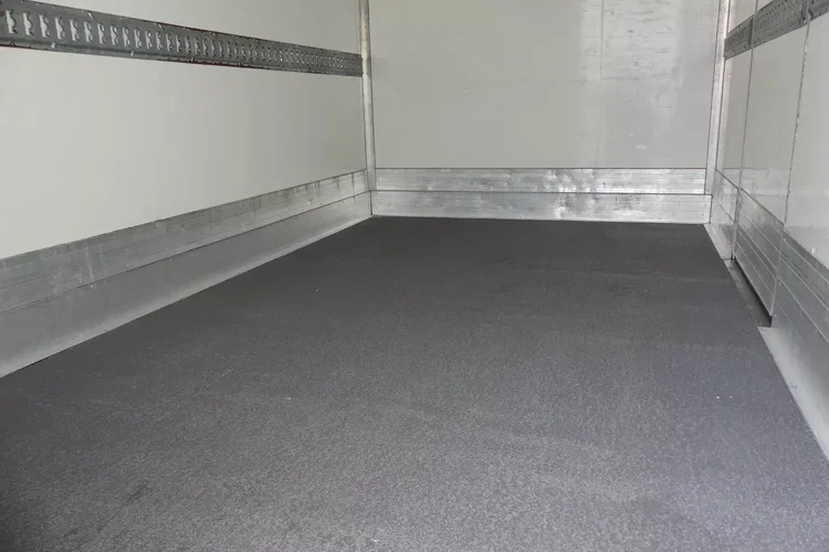 Iveco DAILY 35S15 / CHŁODNIA / SUPER STAN / Silnik 2998.00 cm3 / Agregat CARRIER XARIOS 350 / zdjęcie 17