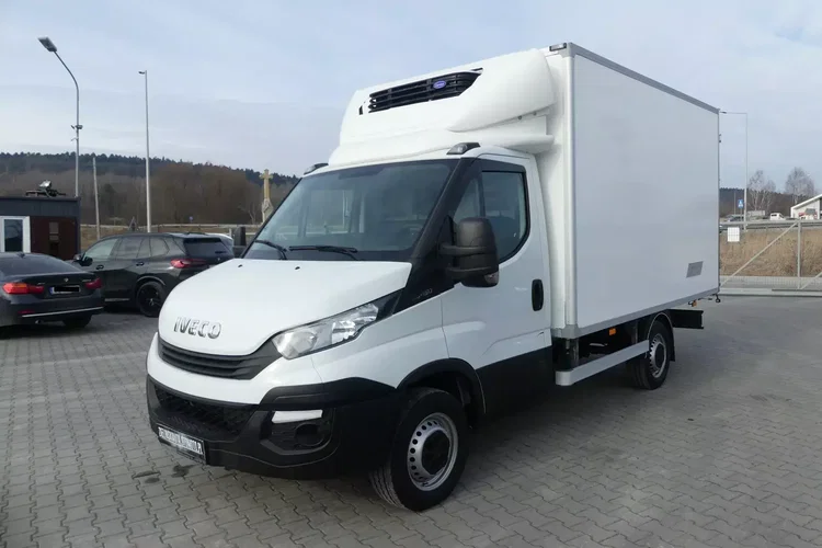 Iveco DAILY 35S15 / CHŁODNIA / SUPER STAN / Silnik 2998.00 cm3 / Agregat CARRIER XARIOS 350 / zdjęcie 4