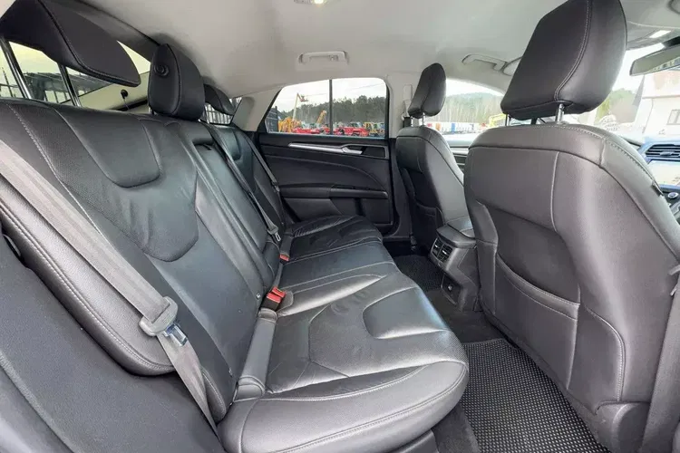 Ford mondeo zdjęcie 36