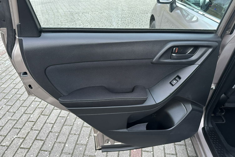 Forester Subaru Forester 4x4 2014 2.0 diesel 147km kamera grzane fotele zdjęcie 10