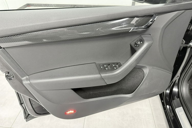 Skoda Octavia RS 2.0 TDI 184KM VRS Mode AppleCar Bi-Xenon El.Klapa Radary CANTON Aud zdjęcie 36