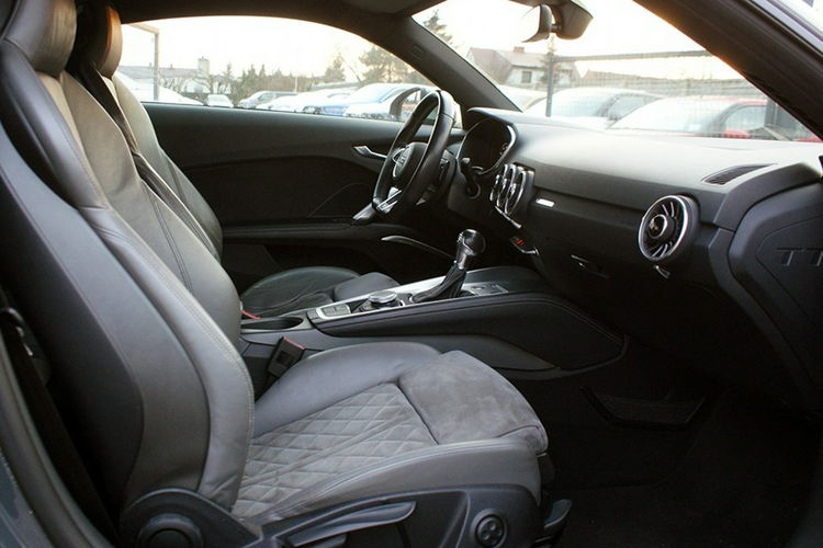 Audi TT zdjęcie 12