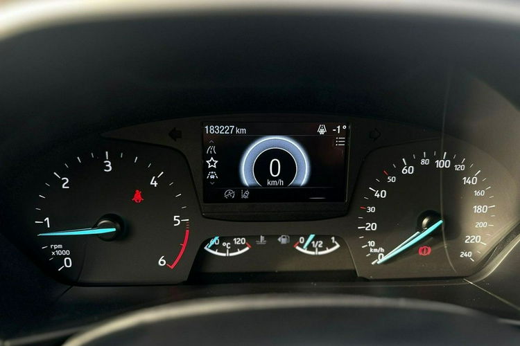 Ford Focus Salon Polska Poleasingowy I właściciel Serwis ASO VAT 23% Bezwypadkowy zdjęcie 17