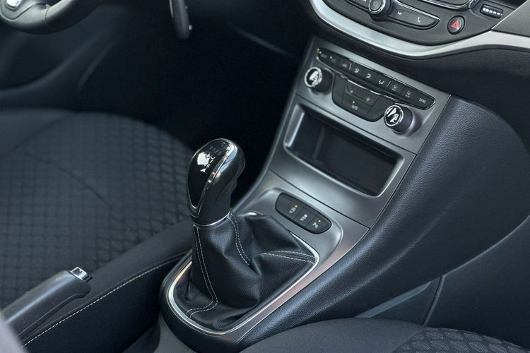 Opel Astra Salon Polska Poleasingowy I właściciel Serwis ASO VAT 23% Bezwypadkowy zdjęcie 29