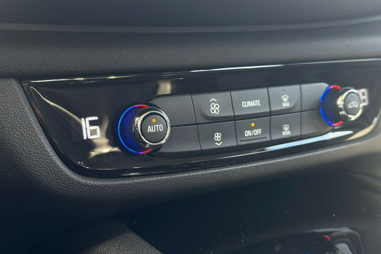 Opel Insignia Salon Polska Cena Brutto I właściciel Serwis ASO VAT 23% Bezwypadkowy zdjęcie 21