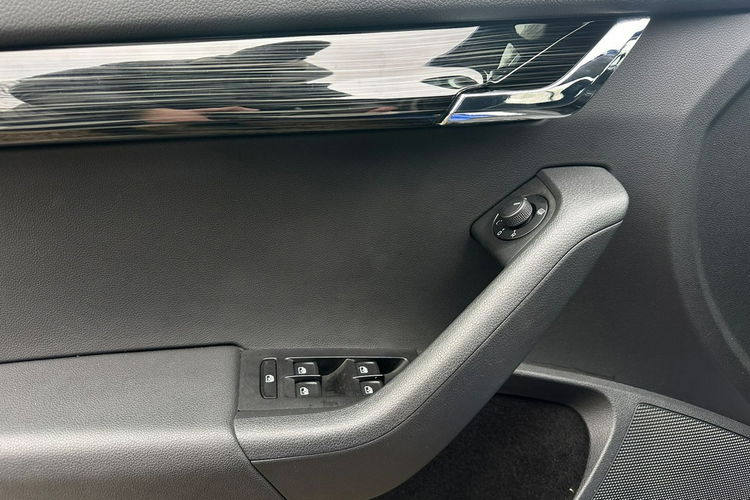 Skoda Octavia Salon Polska Poleasingowy I właściciel Serwis ASO VAT 23% Bezwypadkowy zdjęcie 13