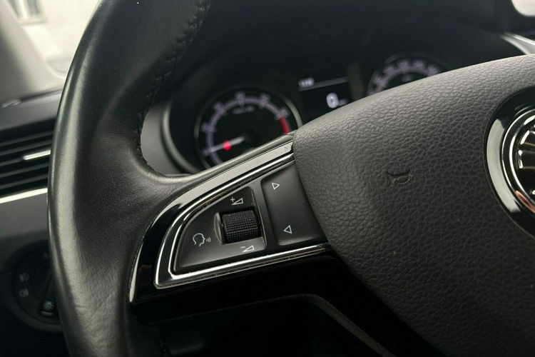 Skoda Octavia Salon Polska Poleasingowy I właściciel Serwis ASO VAT 23% Bezwypadkowy zdjęcie 14