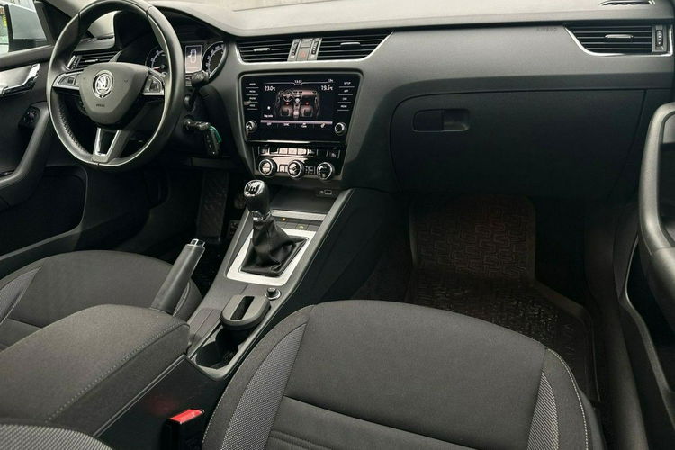 Skoda Octavia Salon Polska Poleasingowy I właściciel Serwis ASO VAT 23% Bezwypadkowy zdjęcie 30