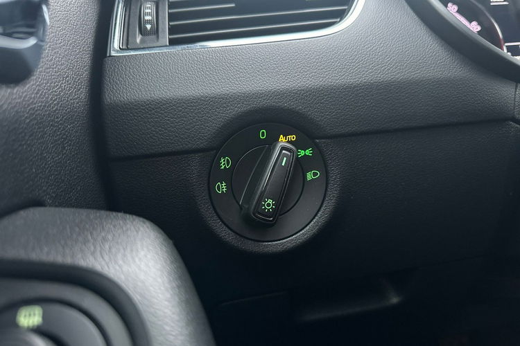 Skoda Octavia Salon Polska Poleasingowy I właściciel Serwis ASO VAT 23% Bezwypadkowy zdjęcie 15