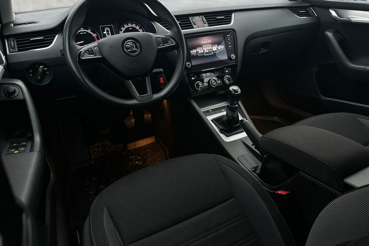 Skoda Octavia Salon Polska Poleasingowy I właściciel Serwis ASO VAT 23% Bezwypadkowy zdjęcie 19