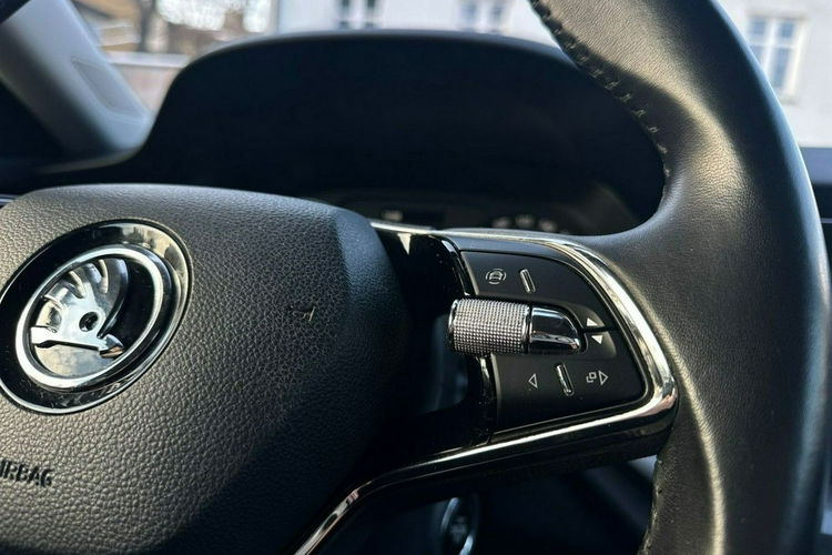 Skoda Octavia Salon Polska Poleasingowy I właściciel Serwis ASO VAT 23% Bezwypadkowy zdjęcie 15