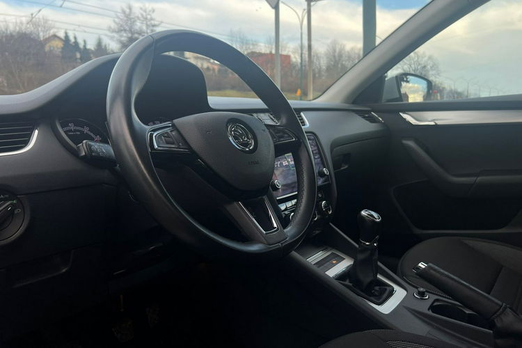 Skoda Octavia Salon Polska Poleasingowy I właściciel Serwis ASO VAT 23% Bezwypadkowy zdjęcie 8