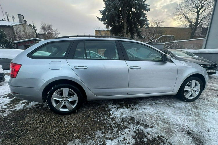 Skoda Octavia Salon Polska Poleasingowy I właściciel Serwis ASO VAT 23% Bezwypadkowy zdjęcie 4