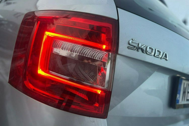 Skoda Octavia Salon Polska Poleasingowy I właściciel Serwis ASO VAT 23% Bezwypadkowy zdjęcie 9