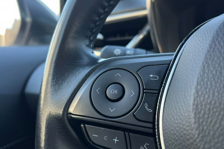 Toyota Corolla Salon Polska Poleasingowy I właściciel Serwis ASO VAT 23% Bezwypadkowy zdjęcie 17