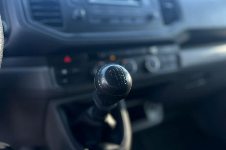 Volkswagen Crafter Salon Polska Poleasingowy I właściciel Serwis ASO VAT 23% Bezwypadkowy zdjęcie 13