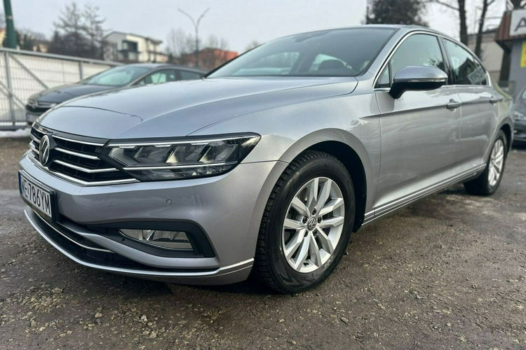 Volkswagen Passat Salon Polska Poleasingowy I właściciel Serwis ASO VAT 23% Bezwypadkowy zdjęcie 1