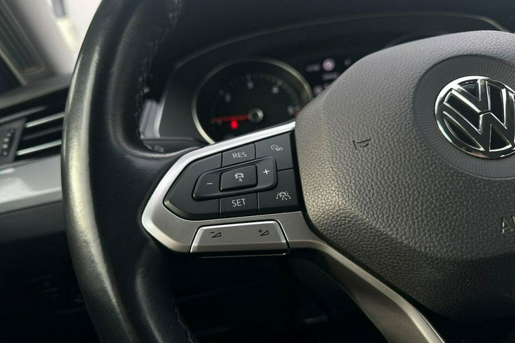 Volkswagen Passat Salon Polska Poleasingowy I właściciel Serwis ASO VAT 23% Bezwypadkowy zdjęcie 14