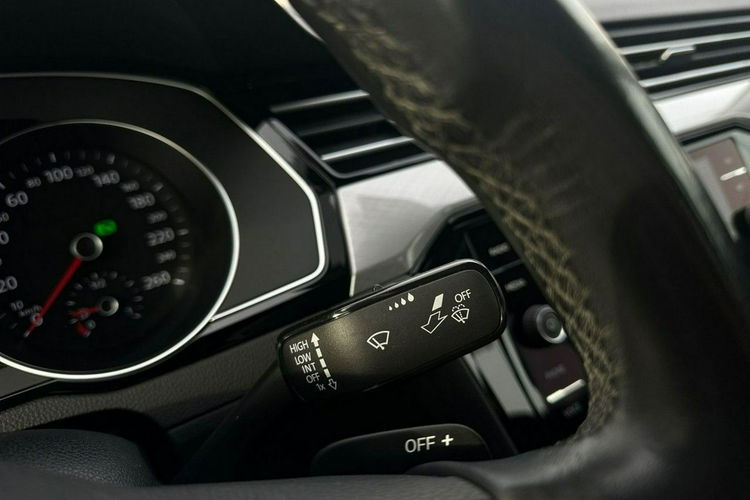 Volkswagen Passat Salon Polska Poleasingowy I właściciel Serwis ASO VAT 23% Bezwypadkowy zdjęcie 16