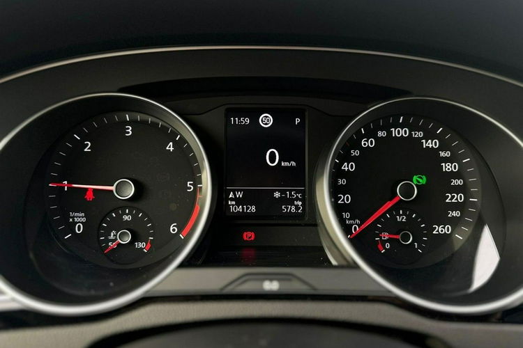 Volkswagen Passat Salon Polska Poleasingowy I właściciel Serwis ASO VAT 23% Bezwypadkowy zdjęcie 17